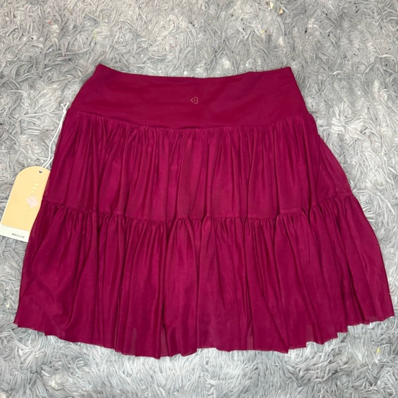 Blogilates Women’s Ballerina Skort - Burgundy Size Medium NWT - Picture 9 of 9